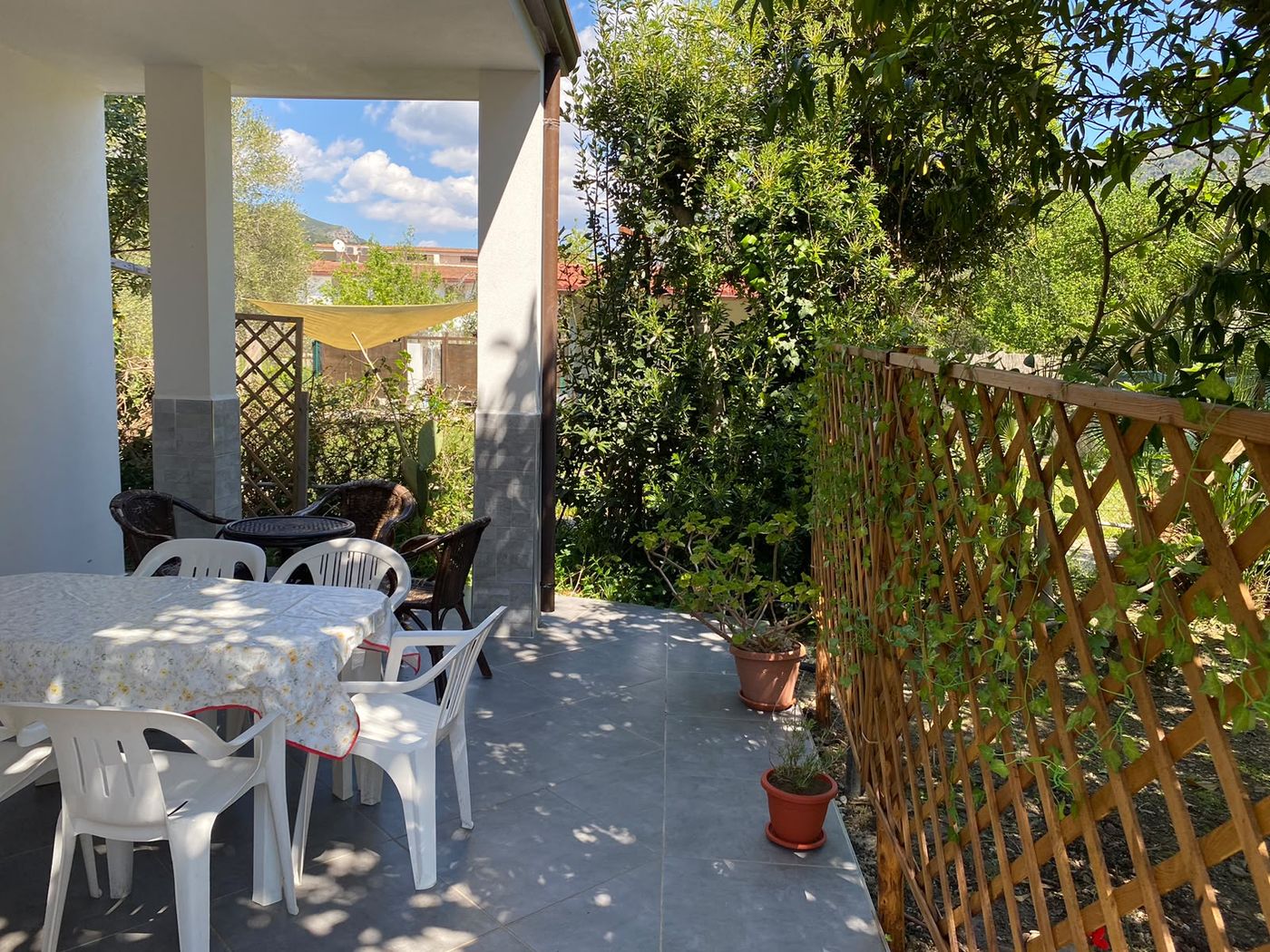 Bilocali con patio esterno